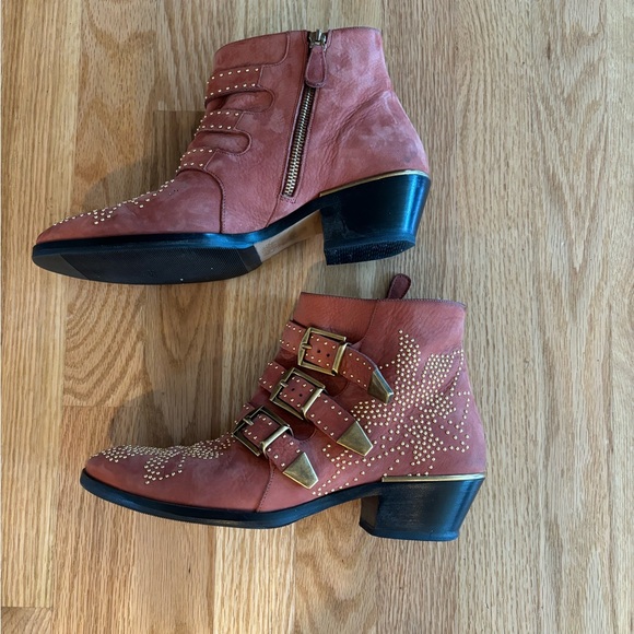 Susanna chloe bootie.
Wonderful everyday boot with a little edge. - Picture 2 of 4